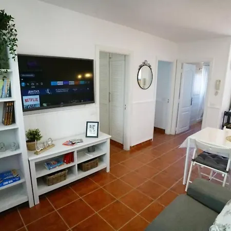 Terraza, Centrico Pueblo + Aparcamiento Cerca דירה איקוד דה לוס וינוס