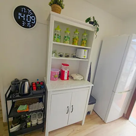 Terraza, Centrico Pueblo + Aparcamiento Cerca Apartamento *