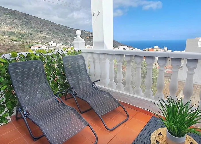 Terraza, Centrico Pueblo + Aparcamiento Cerca 公寓